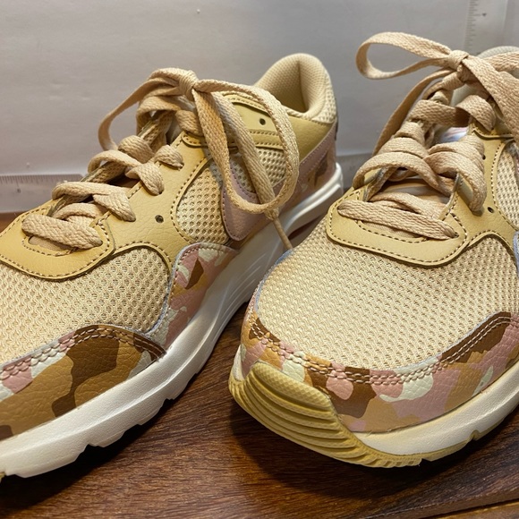 Nike Air Max SC Running Women's Size 8.5- Seasame / Pink Sail Camo Shoes - Picture 3 of 10